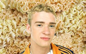 Clássico sobrinho cabeça de miojo do seu quincas da mercearia.